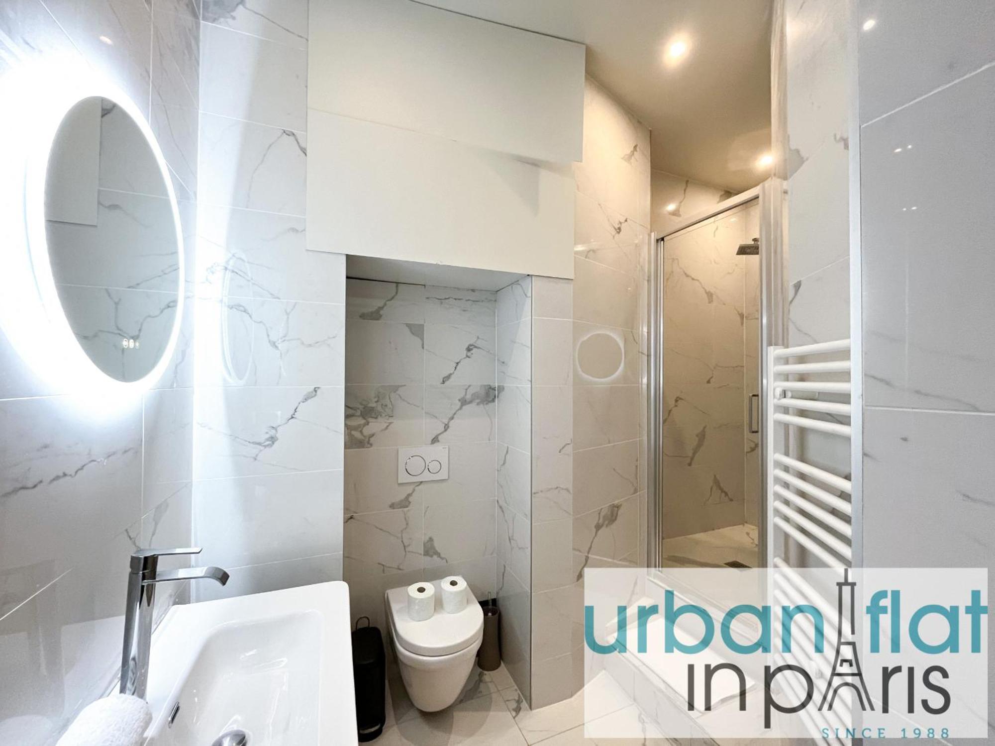 64 - Urban Luxury Flat Near Champs-elysees * Parijs